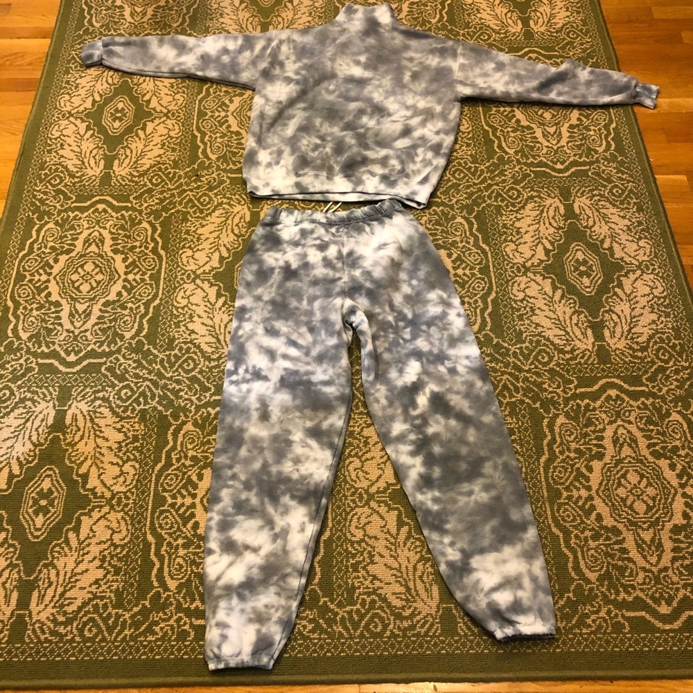Tie Dye Sweatsuit Handmade (Black Dye) - Picture 10 of 10